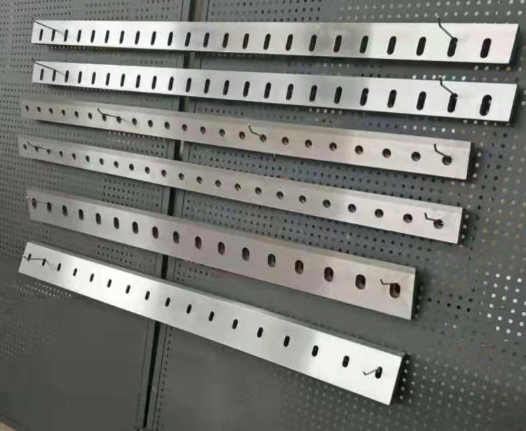 刀口(kou)鑲鋼刀(dao)